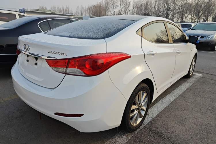 Used Hyundai Elantra 2012 1.6L Manual Fashion Edition