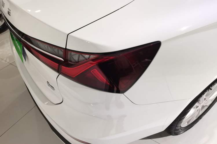 Used Roewe i5 2023 1.5L CVT Luxury Edition
