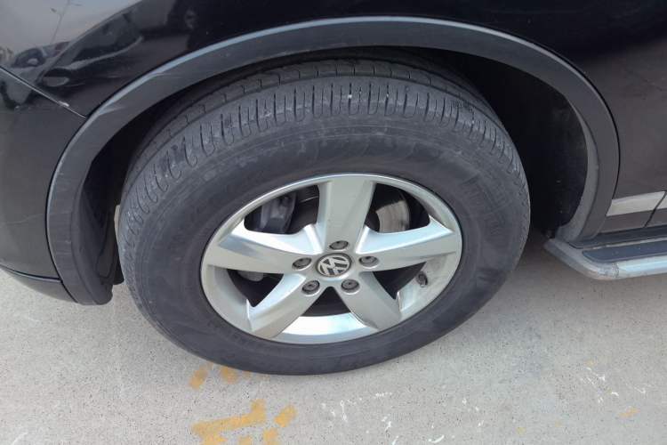 Used Volkswagen Touareg 2011 3.0 TSI Comfort Version
