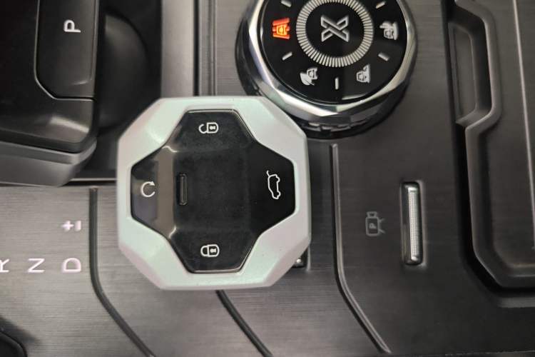 Used JETOUR Traveler 2023 2.0T All-Wheel Drive CrossPRO+