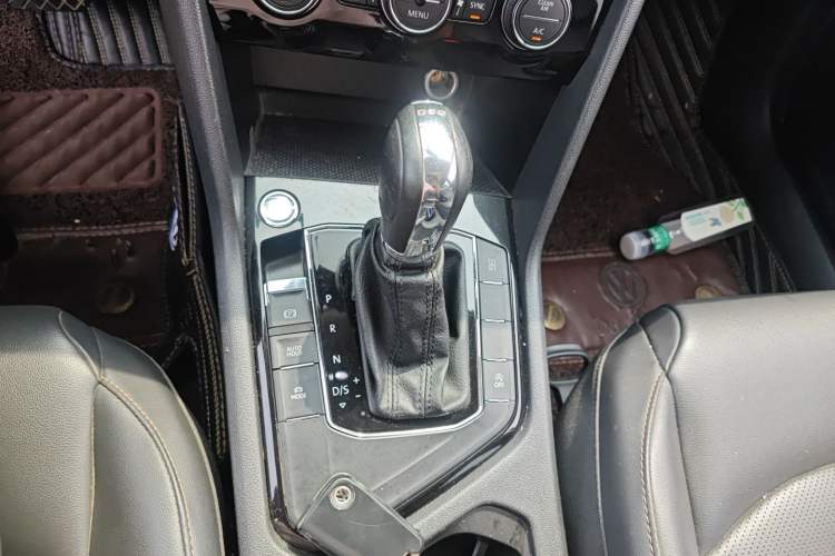 Used Volkswagen Tharu 2020 280TSI Two-Wheel Drive Luxury Plus Version China VI Standard
