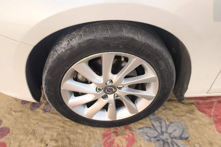 Used Volvo V60 2015 T5 Zhiyi Edition