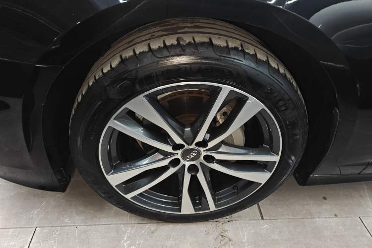 Used Audi A6L 2019 40 TFSI Luxury Dynamic Model
