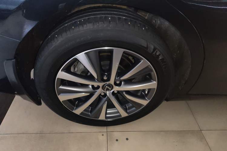 Used Lexus ES 2020 200 Excellence Edition