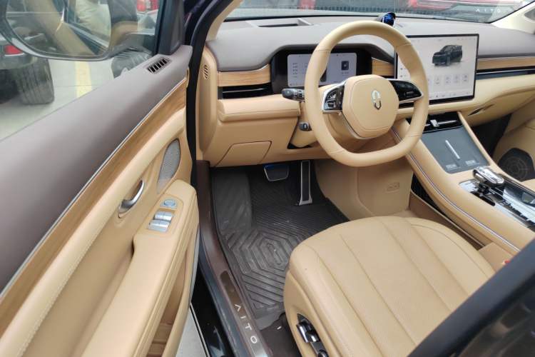 Used Hima AITO M7 2024 1.5T Intelligent Driving 4WD Pro Edition 5 Seats
