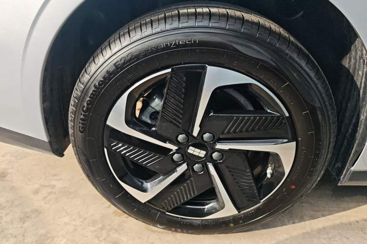 Used Geely Galaxy L6 2025 EM-i 140km Starship Edition