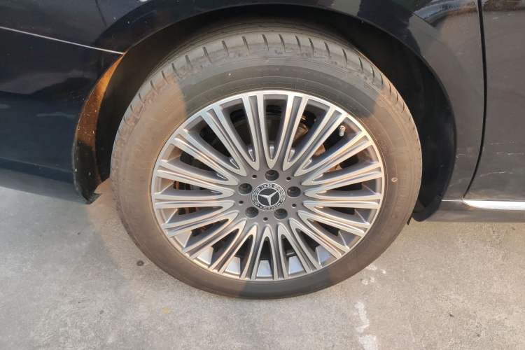 Used Mercedes-Benz E-Class 2023 E 300 L Luxury Model
