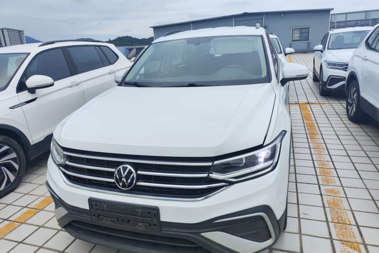 Used Volkswagen Tiguan L 2023 330TSI Automatic Two-Wheel Drive Comfort Edition
