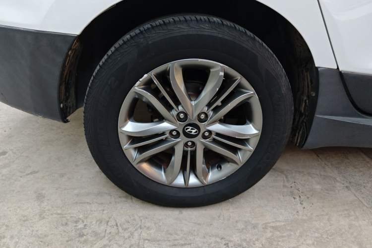 Used Hyundai ix35 2015 2.0L Automatic 2WD Smart Type China IV
