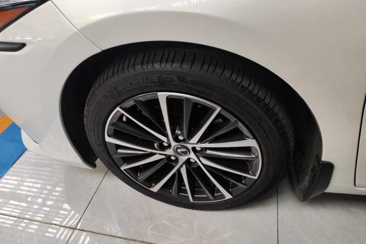 Used Lexus ES 2022 200 Luxury Edition