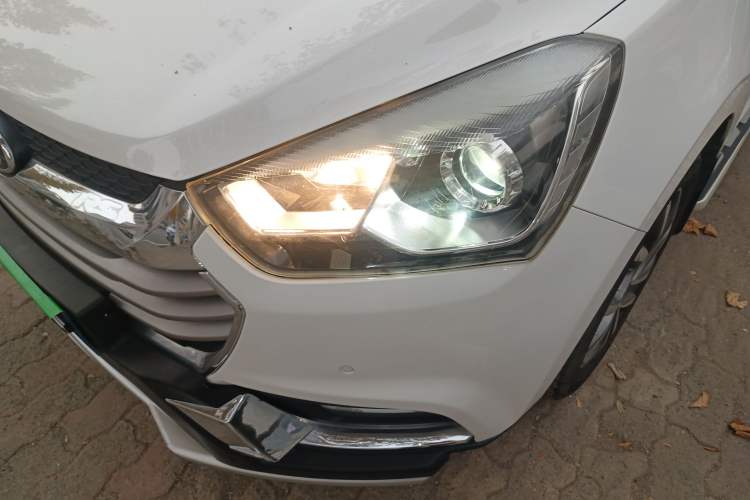 Used  Refine S2 2017 1.5L CVT Luxury Smart Model
