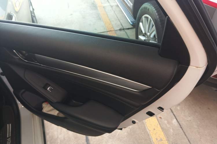 Used Honda Accord 2018 260TURBO Luxury Edition China V Emission Standard
