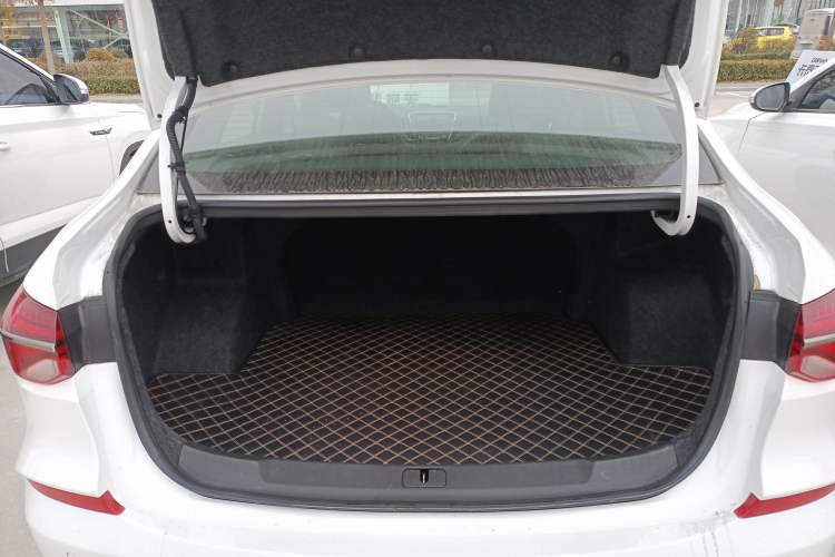 Used Chevrolet Monza 2020 Light Hybrid RS 330T Automatic Comfort Edition
