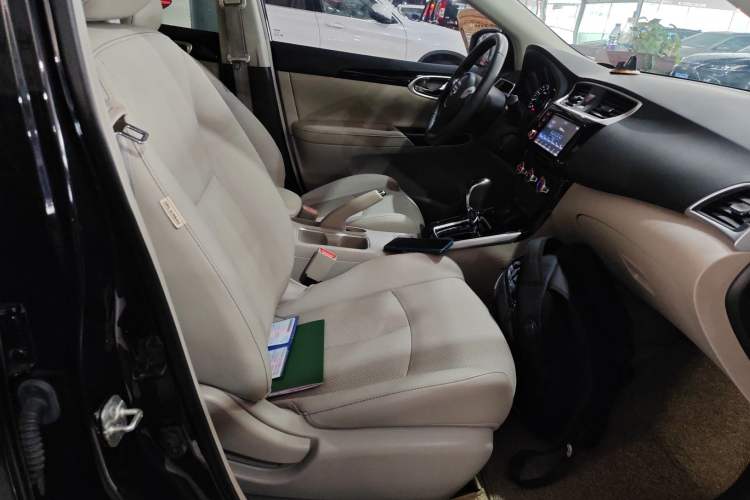 Used Nissan Sylphy 2019 1.6XV CVT Smart Connect Luxury Edition China VI Standard
