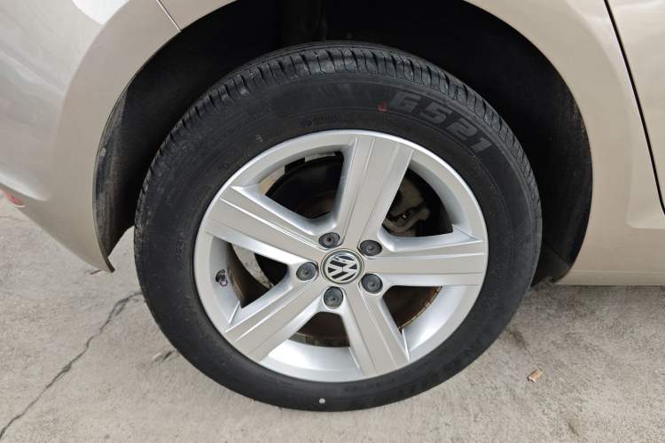 Used Volkswagen Golf 2016 1.6L Automatic Fashion Model