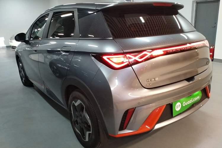 Used BYD Dolphin 2021 405 km Fashion Edition