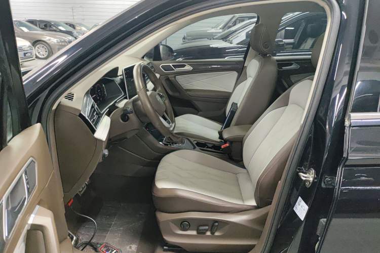 Used Volkswagen Tiguan L 2022 330TSI Automatic Two-Wheel Drive R-Line Enhanced Edition