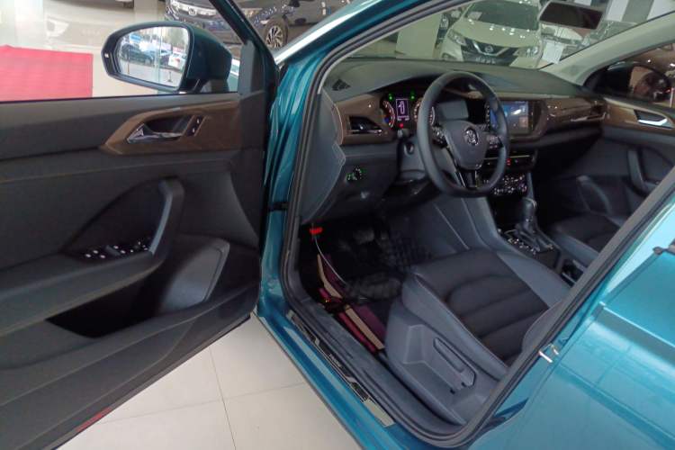 Used Volkswagen Tharu 2020 280TSI Two-Wheel Drive Comfort Edition China VI Standard
