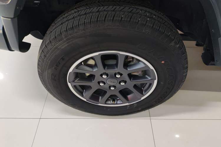 Used  Gladiator 2022 3.6L Pioneer Edition
