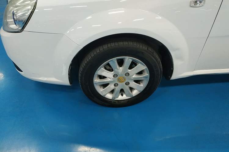 Used Buick Excelle 2015 1.5L Manual Classic Trim
