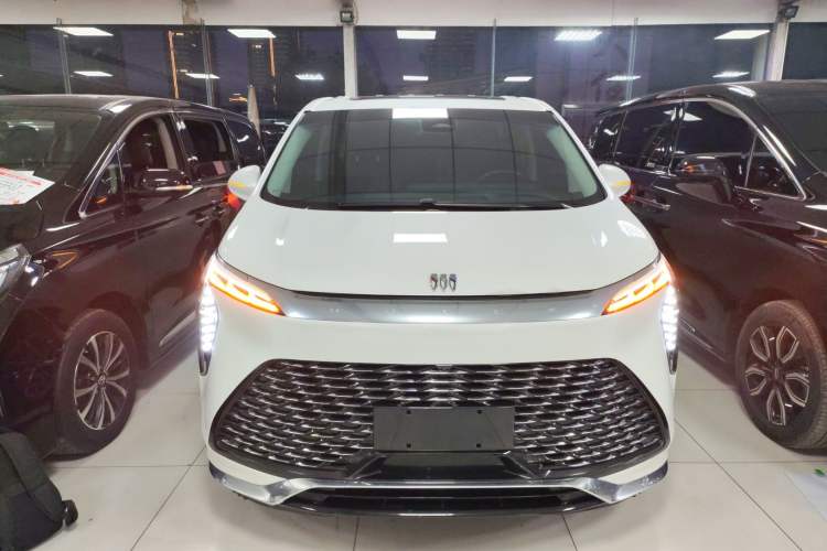 Used Buick Century 2023 2.0T Six-Seater Yinshi Edition
