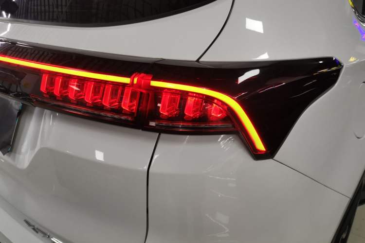 Used JETOUR X70 PLUS 2022 1.5T CVT Mountain 5-Seater