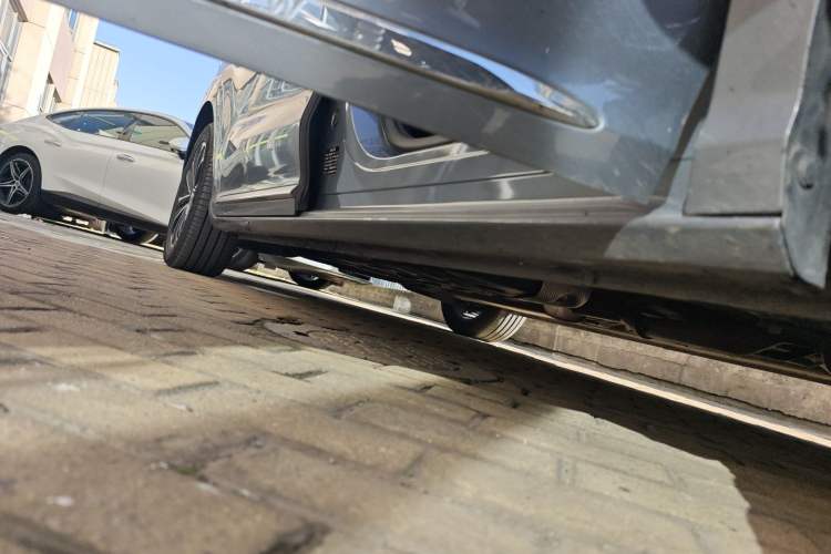 Used Roewe iMAX8 2021 400TGI Supreme Series Prestige Edition
