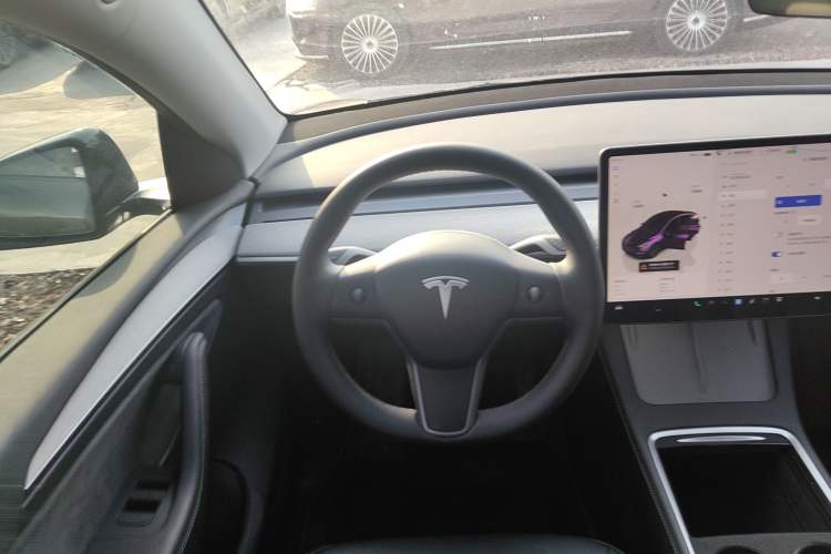 Used Tesla Model Y 2024 Rear-Wheel-Drive Version
