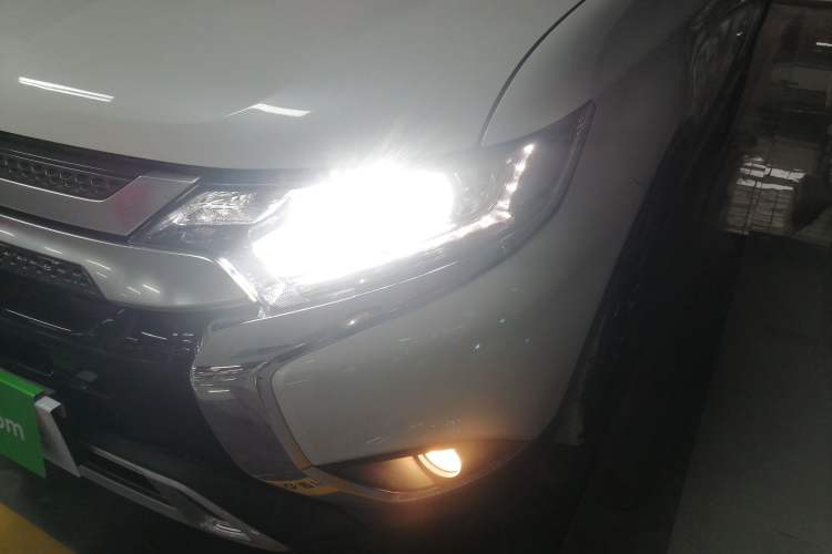 Used Mitsubishi Outlander 2020 2.0L Two-Wheel Drive Enjoyment Version 5 Seats
