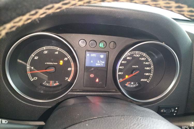 Used  BJ40 2016 40L 2.3T Manual All-Wheel Drive Prestige Edition
