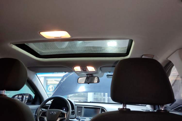 Used Hyundai Elantra 2016 1.6L Automatic ZhiXuan – Elite Version
