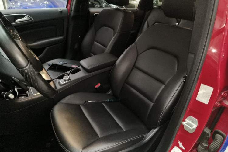 Used Mercedes-Benz B-Class 2015 B 200 Fashion Model
