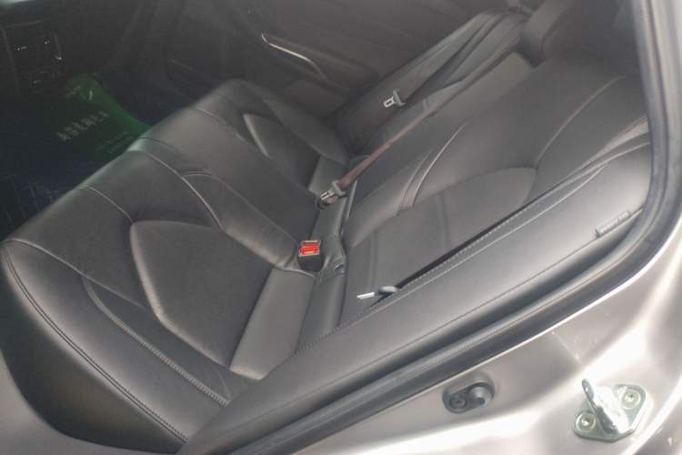 Used Toyota Avalon 2019 2.0L XLE Premium Edition China VI
