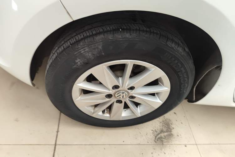 Used Volkswagen Golf 2016 1.6L Automatic Fashion Model
