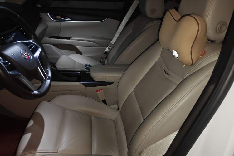 Used Cadillac XTS 2015 28T Comfort Model
