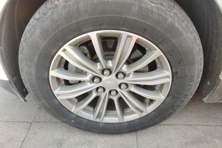 Used Cadillac XT5 2018 25T Luxury Model
