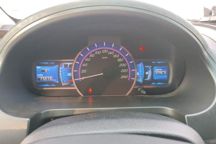 Used BYD S6 2014 2.0L Manual Luxury 5-Seater
