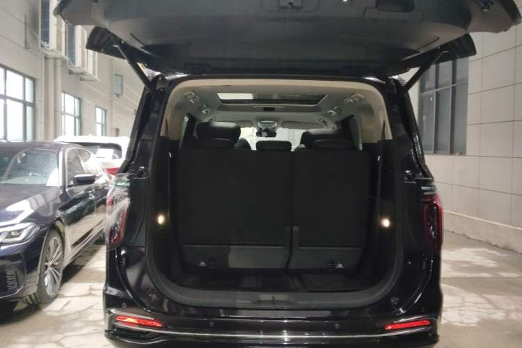 Used Hongqi HQ9 PHEV 2024 2.0T Four-Wheel Drive Business Edition