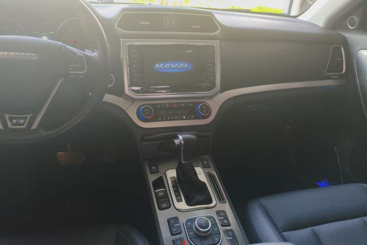 Used Haval H6 Coupe 2015 Blue Label 2.0T Automatic Two-Wheel Drive Prestige Model
