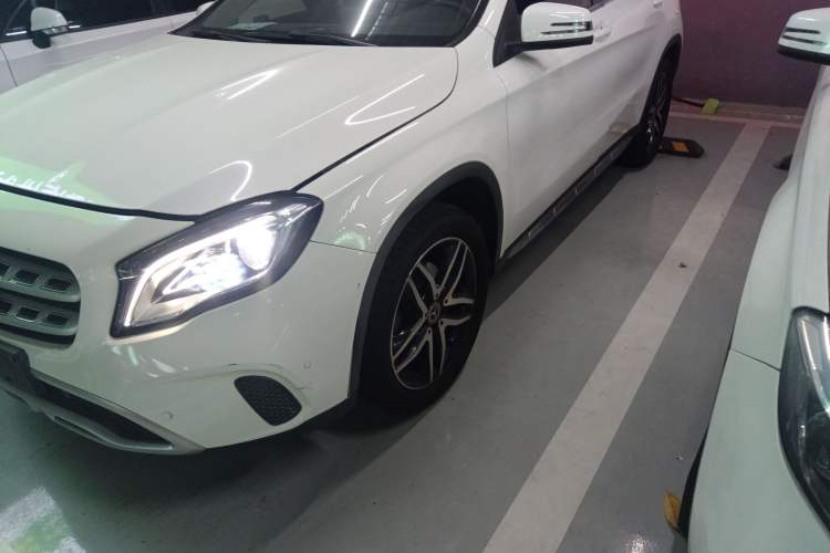 Used Mercedes-Benz GLA 2017 GLA 200 Fashion Model
