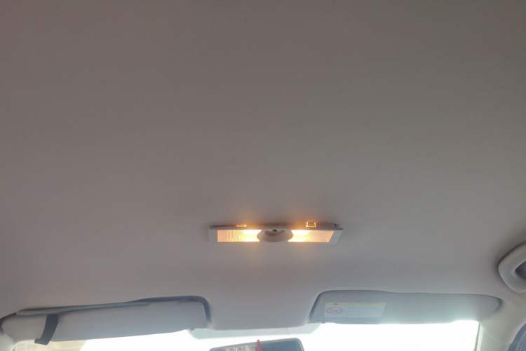 Used Volkswagen Gran Lavida 2015 1.6L Automatic Fashion Edition
