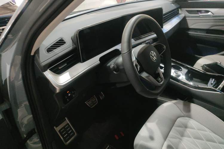 Used Volkswagen Talagon 2023 380TSI Four-Wheel Drive R-Line Cruise Edition
