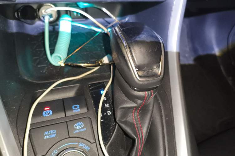 Used Toyota RAV4 Rongfang Plug-in Hybrid 2021 2.5L Two-Wheel Drive Elite Pro