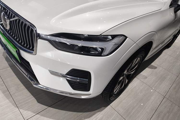 Used Volvo XC60 2023 B5 4x4 Smart Luxury Edition
