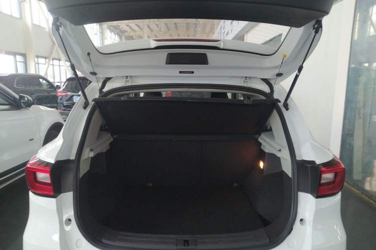 Used MG ZS 2018 1.5L Automatic Luxury Edition China V Standard