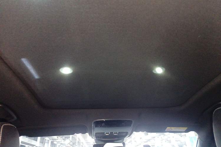 Used Land Rover Range Rover Velar 2018 P380 R-DYNAMIC SE