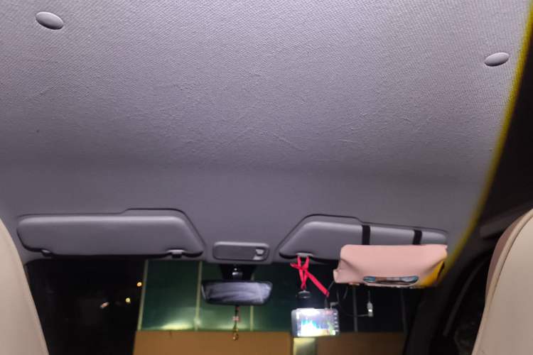 Used Wuling Hongguang MINIEV 2021 Macaron Premium Model – Lithium Iron Phosphate
