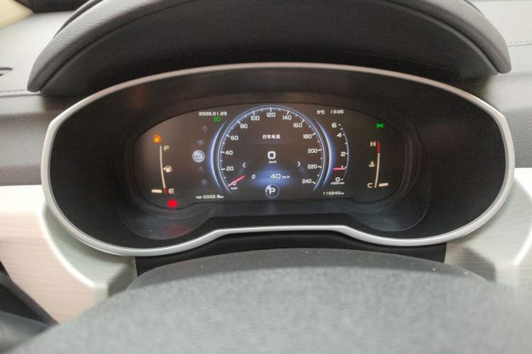 Used Geely Auto Emgrand X7 Sport 2018 1.8TD Automatic Two-Wheel Drive Smart Connect 4G Internet Edition
