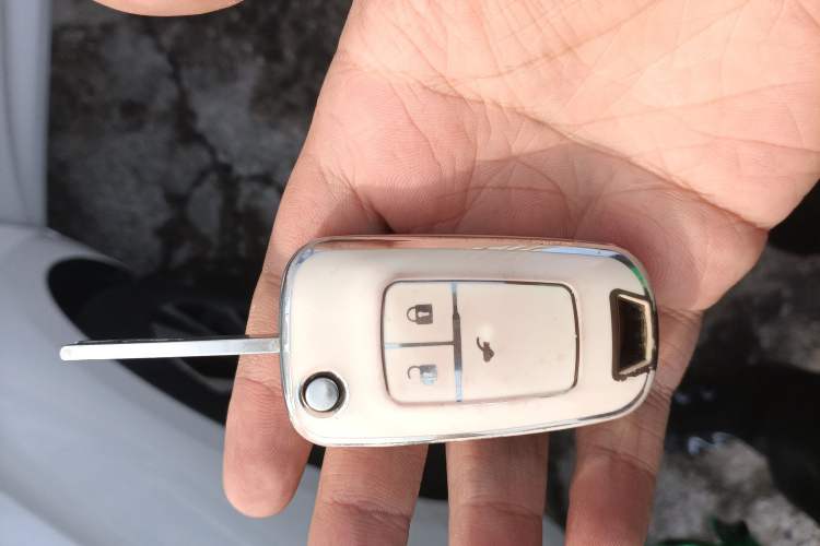 Used Chevrolet Monza 2020 Light Hybrid RS 330T Automatic Comfort Edition