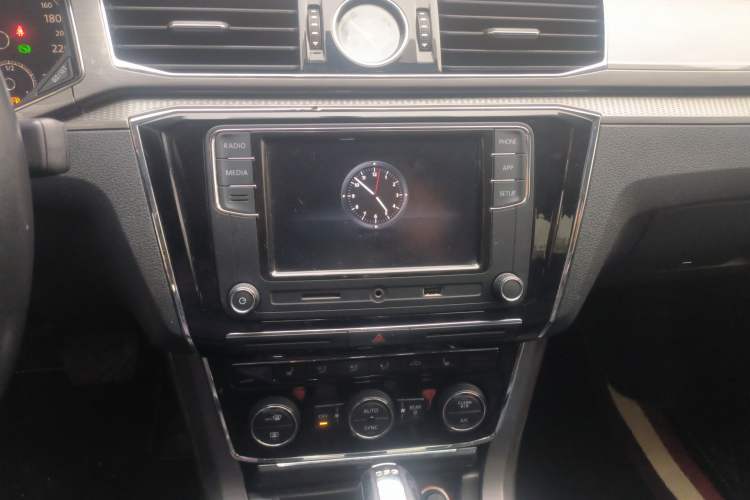 Used Volkswagen Passat 2017 330TSI DSG Luxury Edition